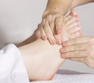 كيف يساهم العلاج الطبيعي في تحسين جودة حياتك اليومية؟