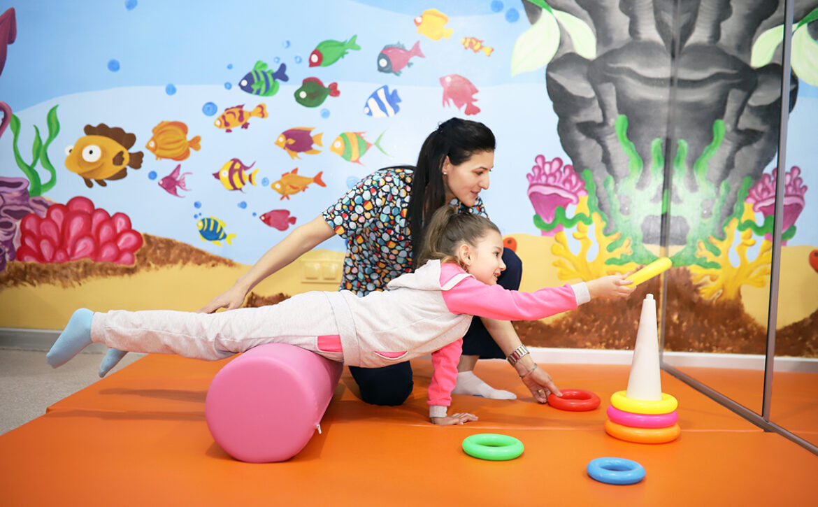 العلاج الطبيعي للأطفال المصابين باضطرابات النمو العصبي 1 العلاج الطبيعي للأطفال المصابين باضطرابات النمو العصبي