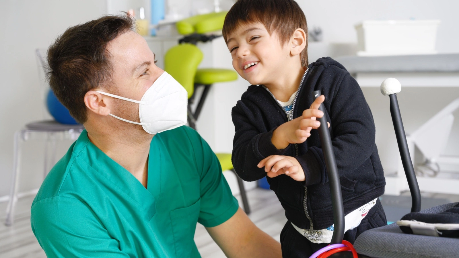 كيف يدعم التأهيل العصبي مرضى الشلل الدماغي؟ 1 كيف يدعم التأهيل العصبي مرضى الشلل الدماغي؟