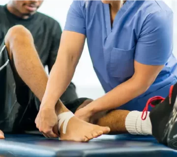 علاج إصابات الرياضة