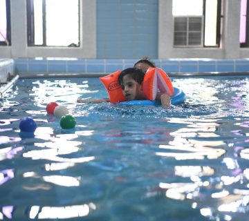 إعادة التأهيل بالماء كيفية تطبيق العلاج المائي لمرضى الشلل الدماغي