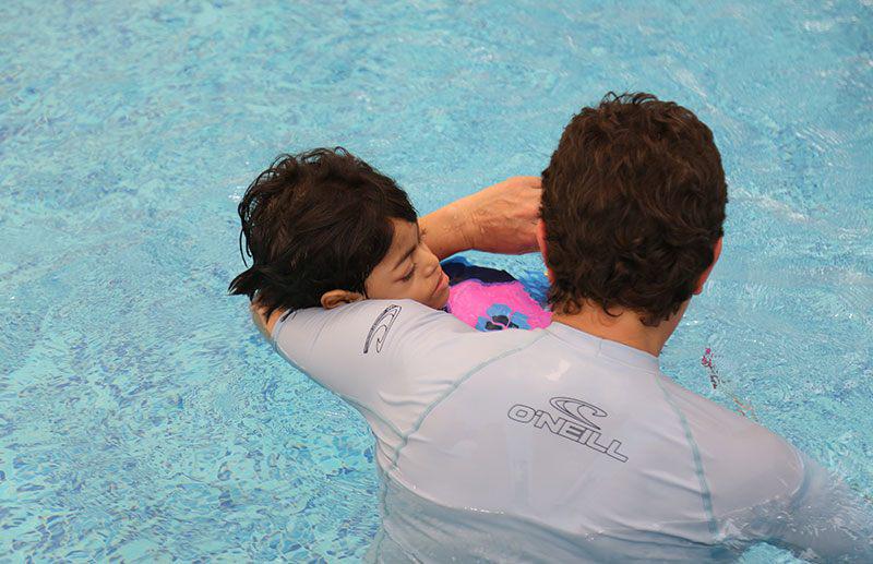 جلسات العلاج المائي – فوائدها ودورها في تحسين الصحة 1 جلسات العلاج المائي